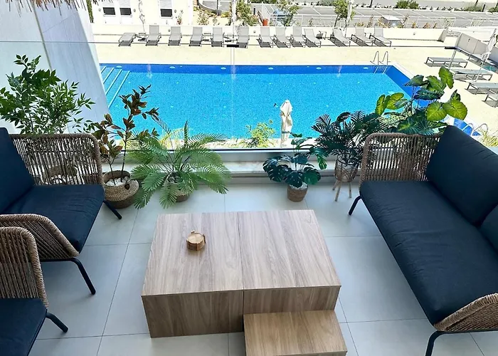 Bella At Mythical Seas * パラリムニ