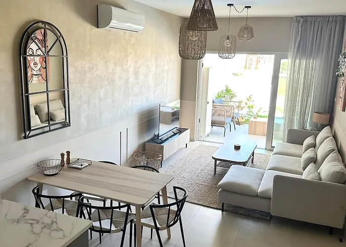 Bella At Mythical Seas アパート *